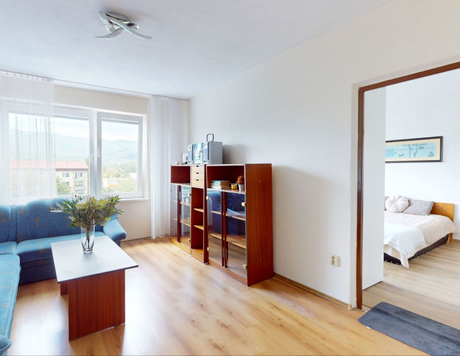 Priestranný 2 izbový byt po čiastočnej rekonštrukcii 65 m², Martin - Sever